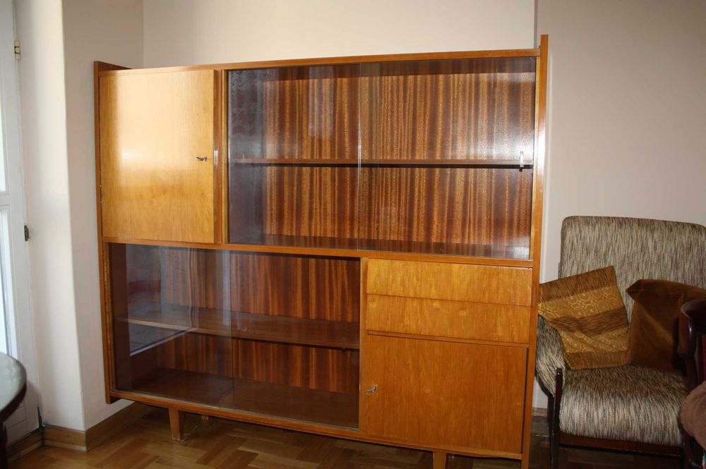 Oddam za darmo biblioteczkę