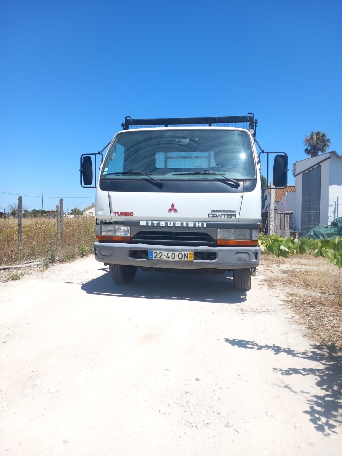 Mitsubishi Canter
