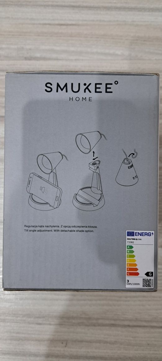 Lampka biurkowa z odczepanym kloszem