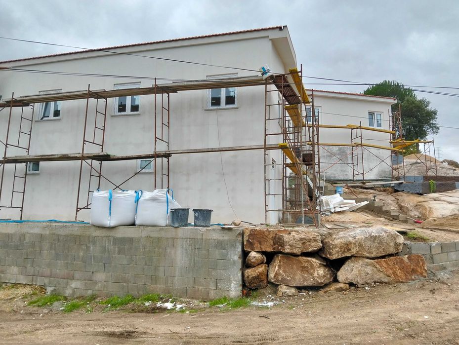 exelente moradia independente  marco canaveses