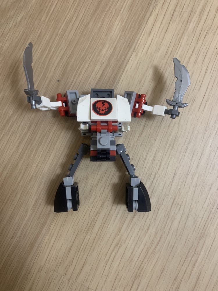 Лего ниндзяго робот Ронина