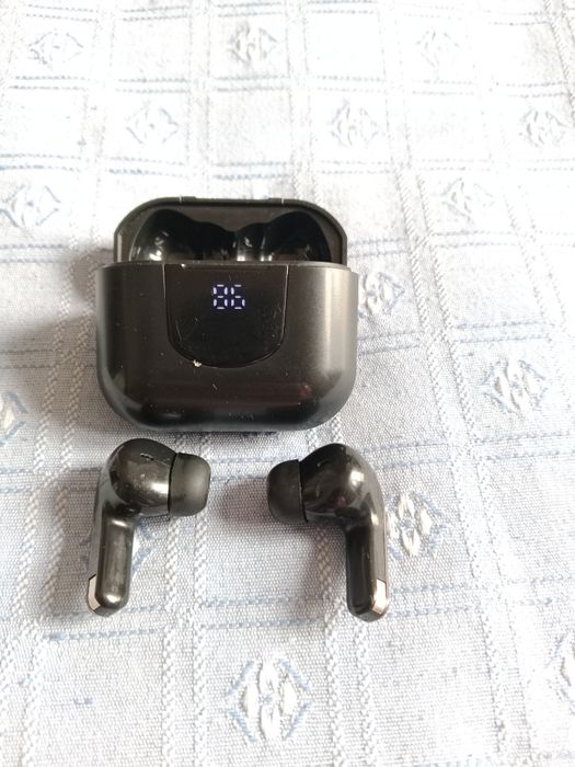 Auriculares bluetooth pretos