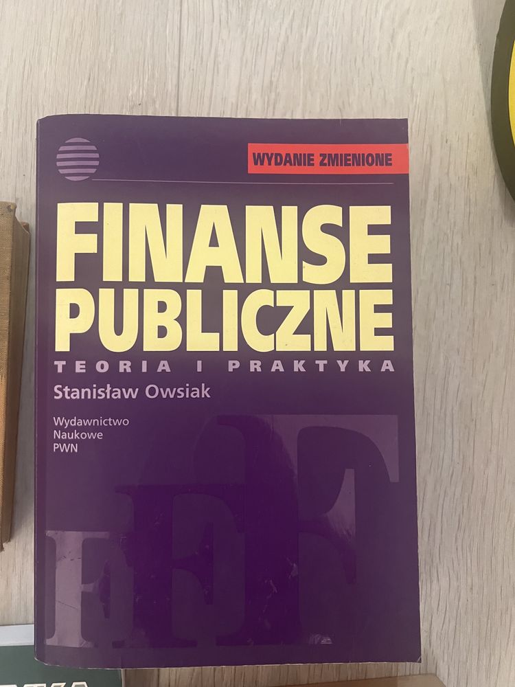 Zestaw książek Ekonomia Finanse publiczne zarządzanie