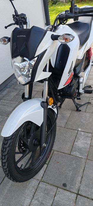 HONDA CB125F w Pięknym Stanie