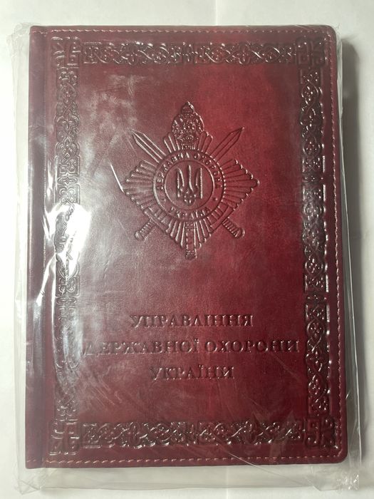 Продам  датированый блокнот с тиснением герба