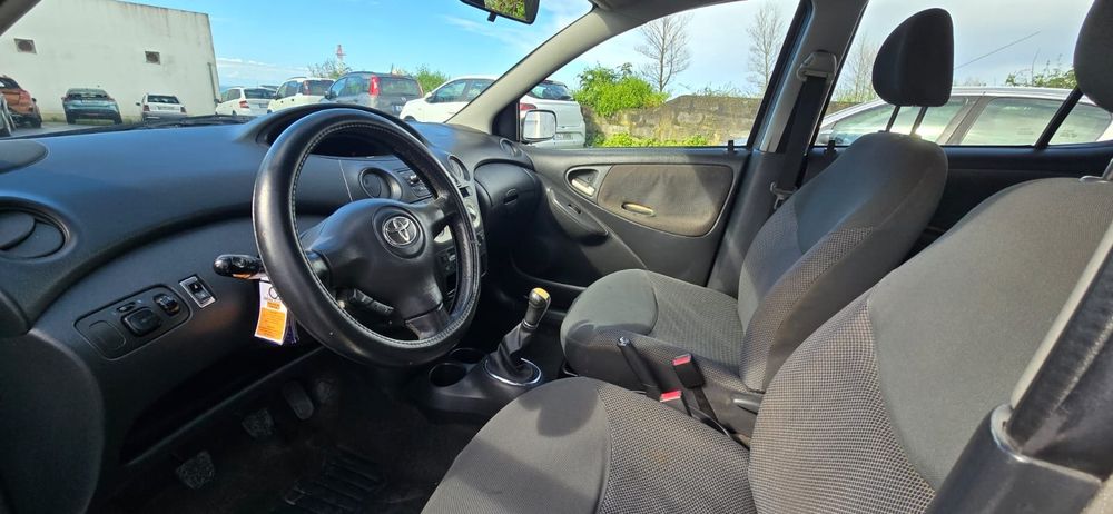 Toyota Yaris - único dono!