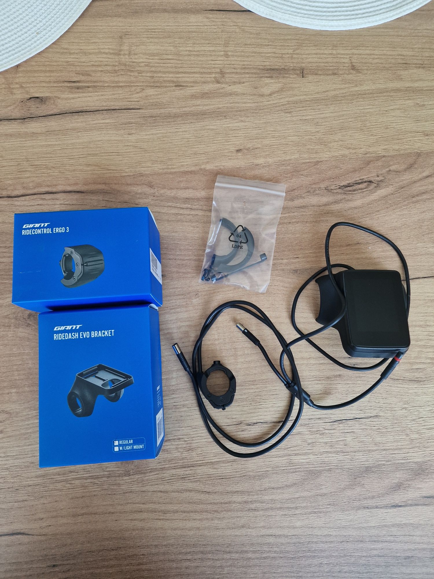Wyświetlacz Giant RIDE DASH EVO SG + Manetka Ride Control Ergo 3SG