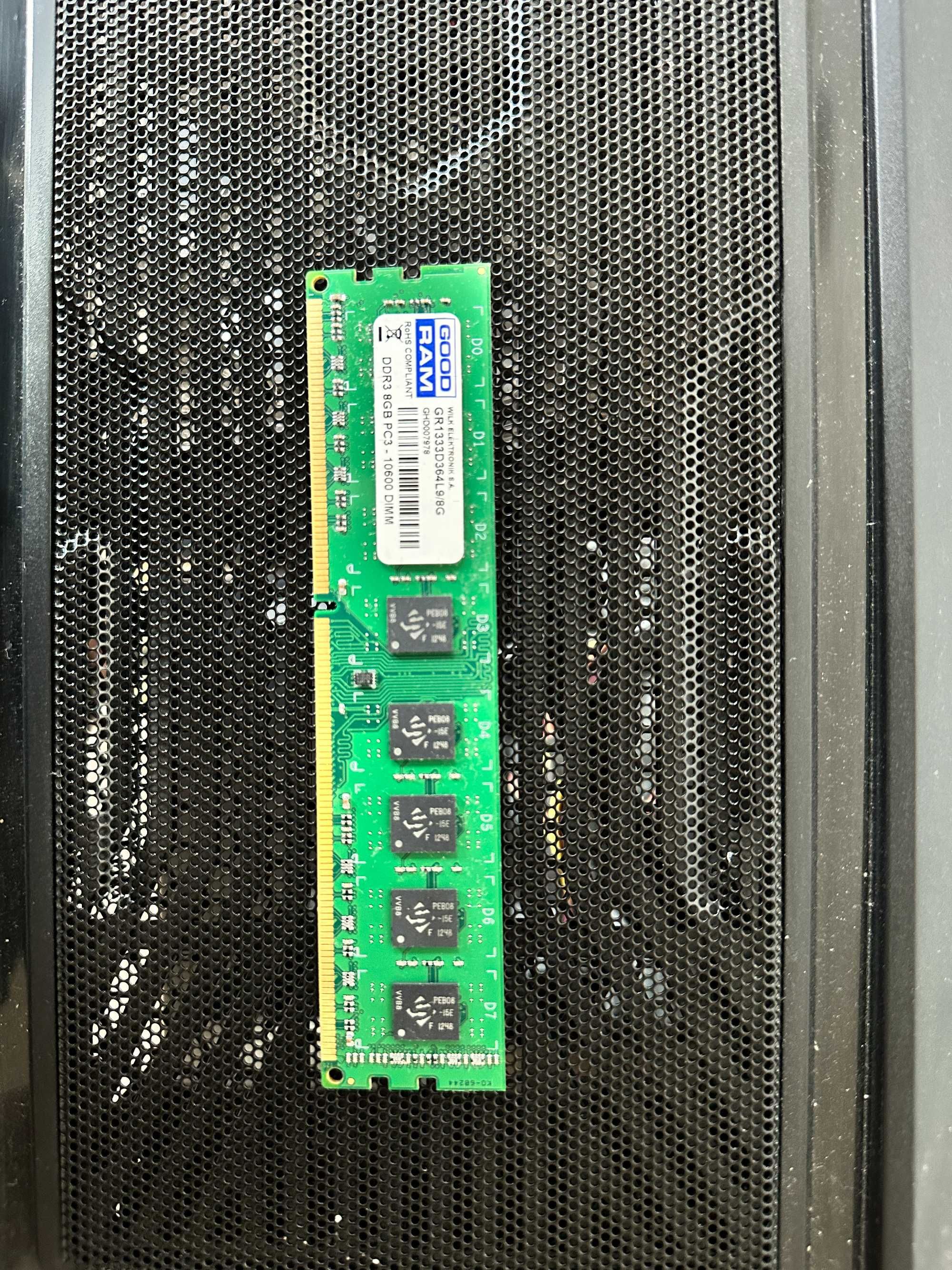 Komputer stacjonarny Zalman Z9 PLUSATX–ASRock B75 Pro3, 8 GB DDR3,DVD