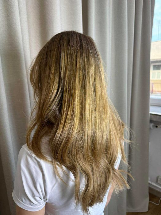 Przedłużanie włosów/zagęszczanie/metoda tape on/keratyna/prostowanie