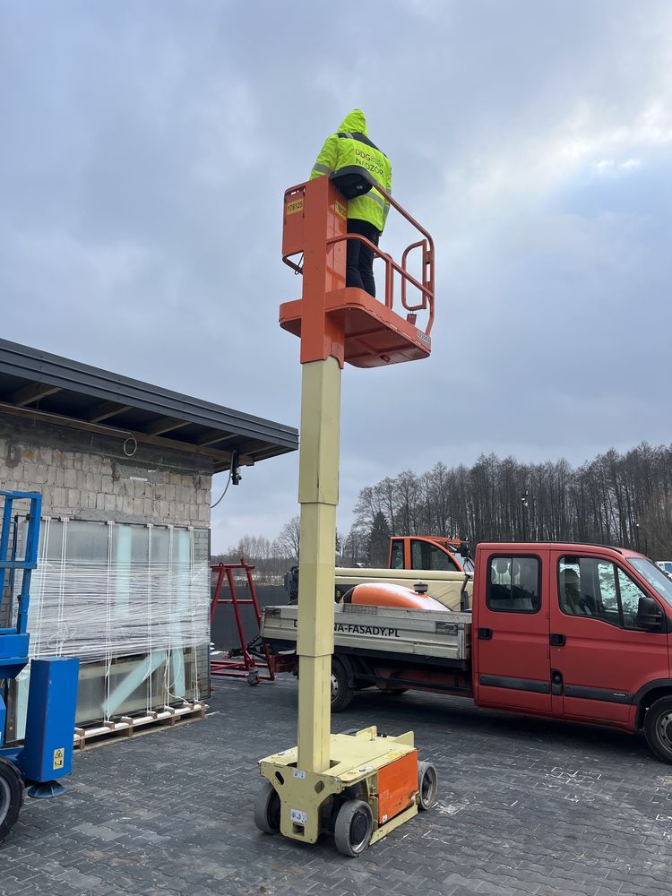 Wynajem podnosnika nożycowego- kolumnowego JLG 1230