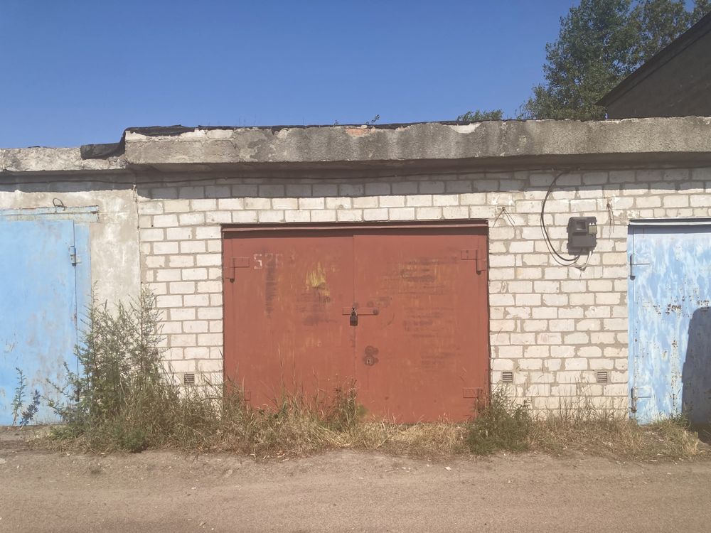 Продам капітальний гараж р-н Солотопка Коростень