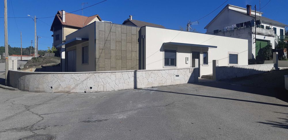Vende-se Moradia nova  Isolada T3