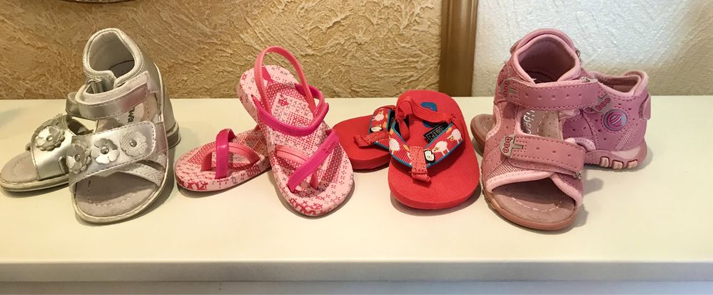 Взуття для діток: Черевики, кросівки, пінетки
