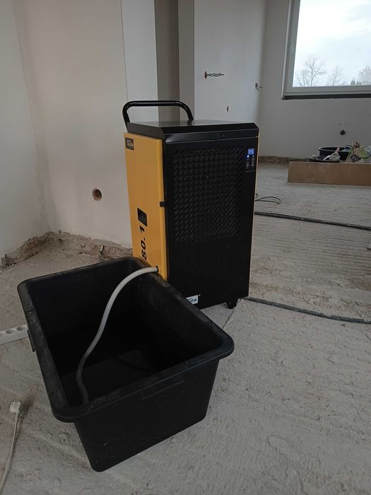 Wynajem osuszacza budowlanego 80l/24h