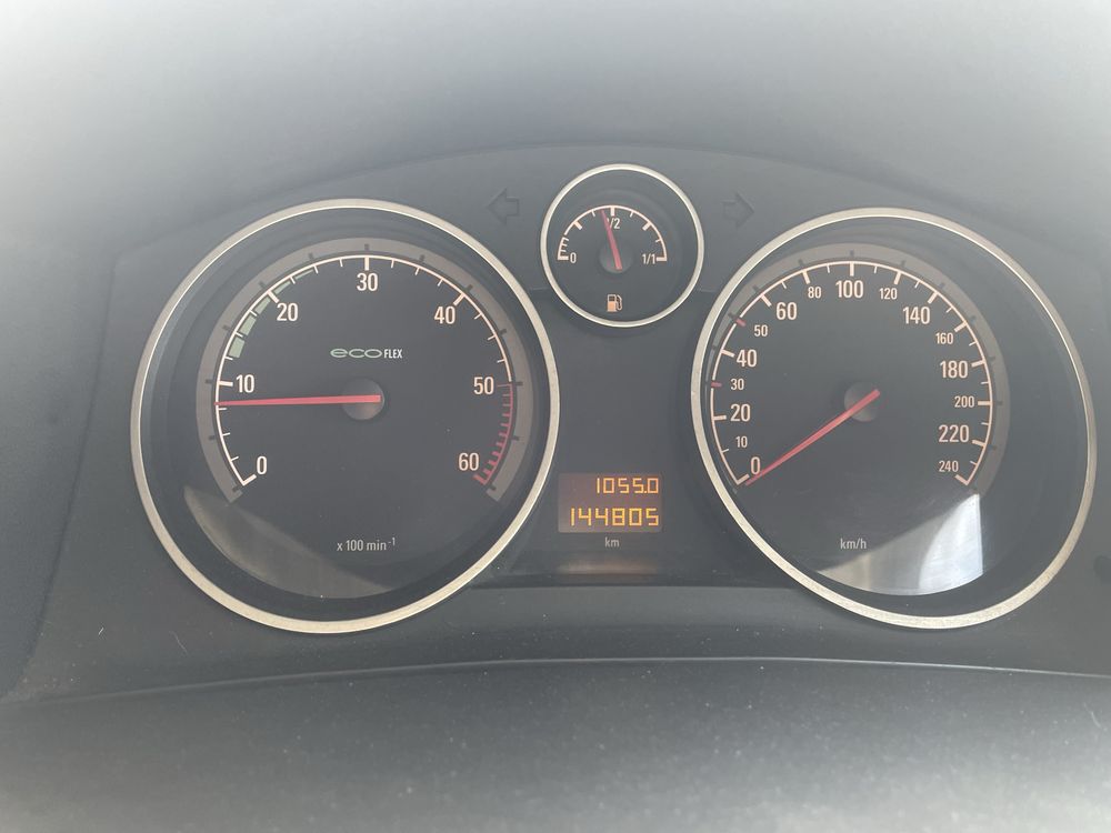 Vendo opel astra 1700 de 2009