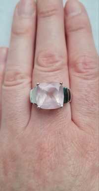 Женское кольцо натуральный розовый кварц, родированное серебро 925