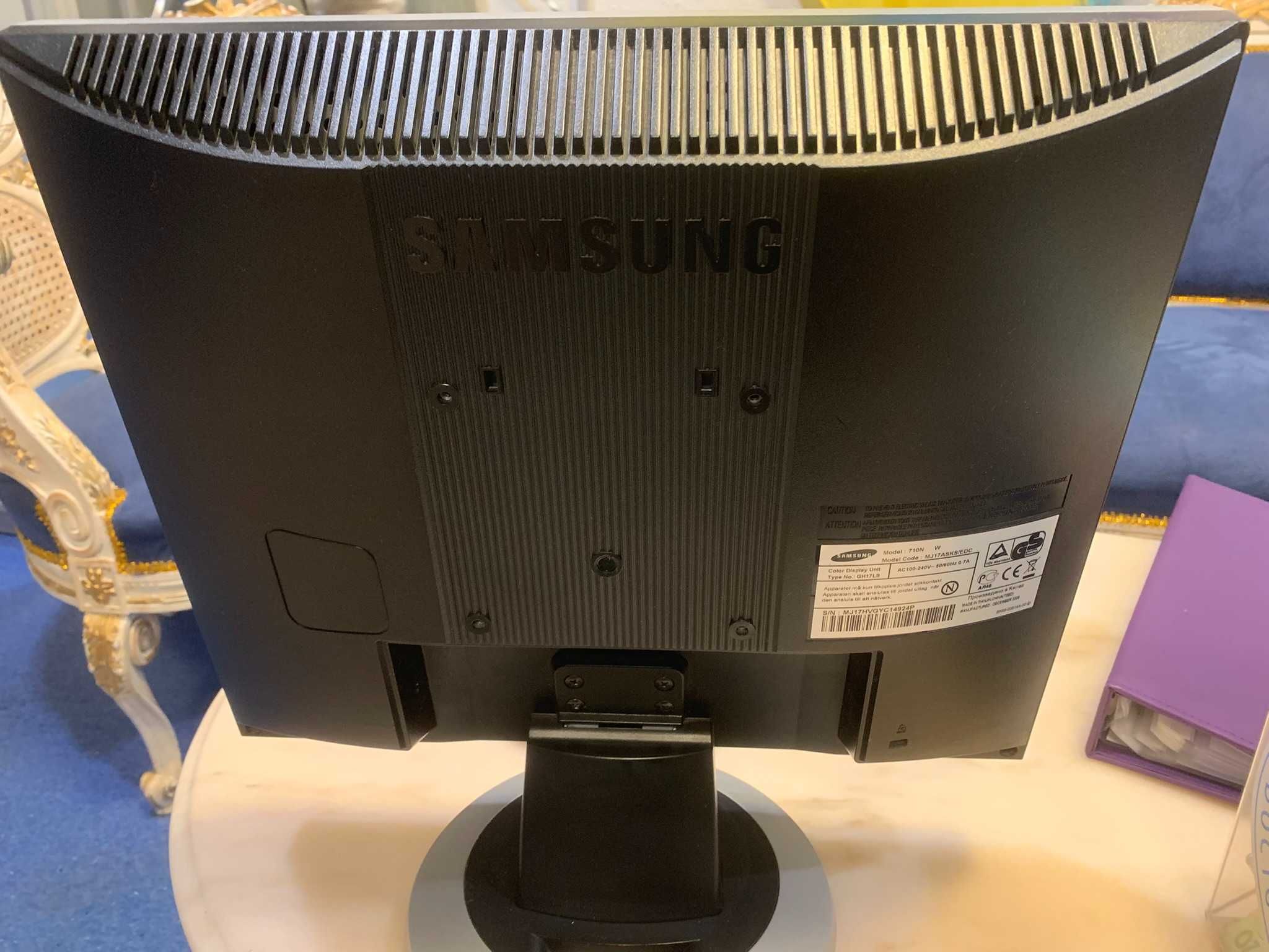 Монітор Samsung SyncMaster 710n