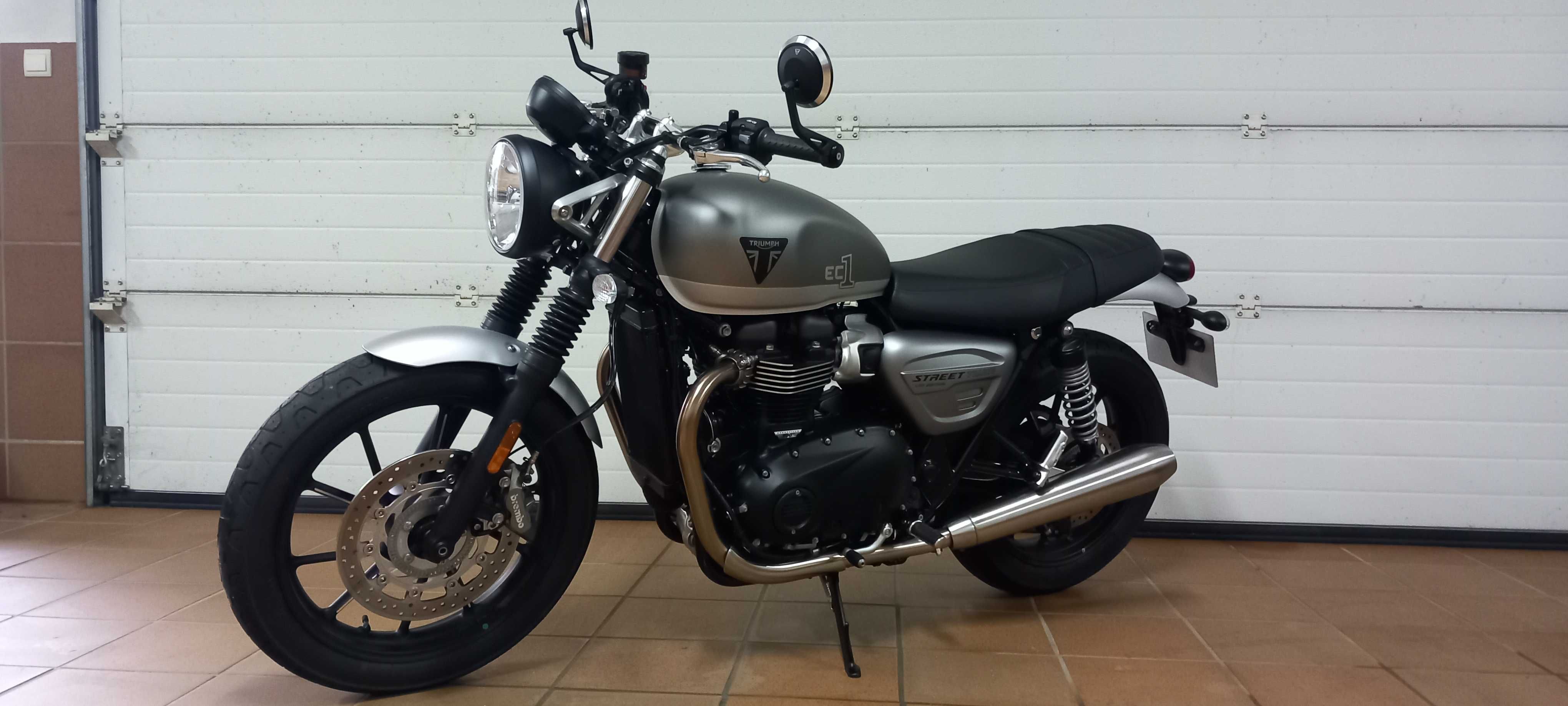 Triumph Street twin