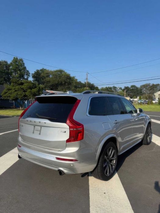 Volvo XC90 T5 Momentum 7-Passenger      2018