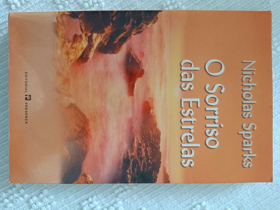 Vendo livro " Sorriso das Estrelas"