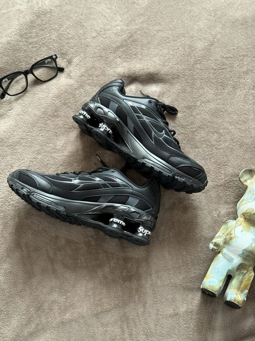 Nike shox supreme