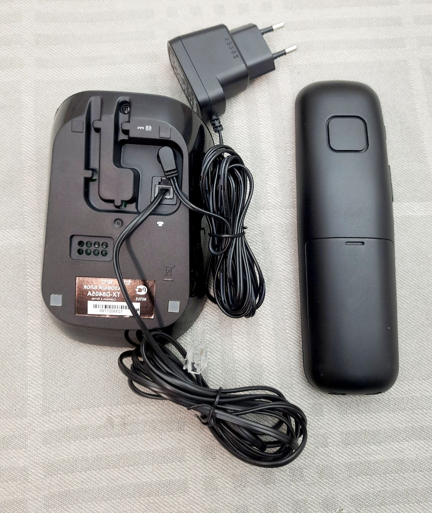 Радіотелефон TEXET  D8405A