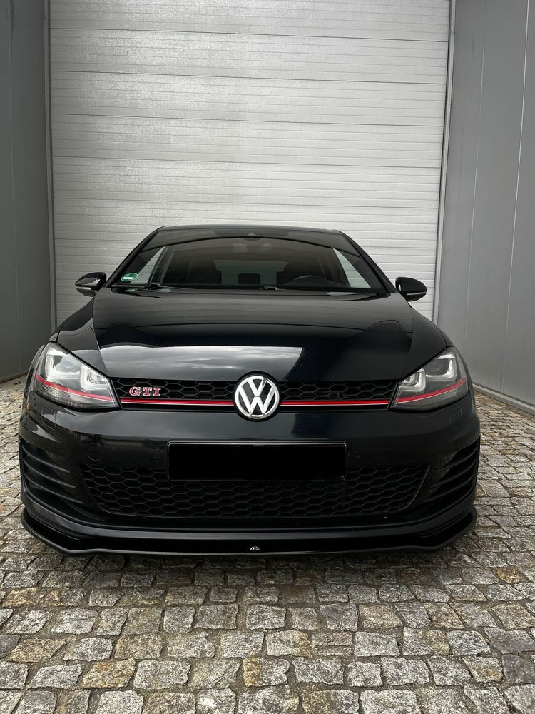 VW golf 7 Gti perfomance ( Trato de credito )