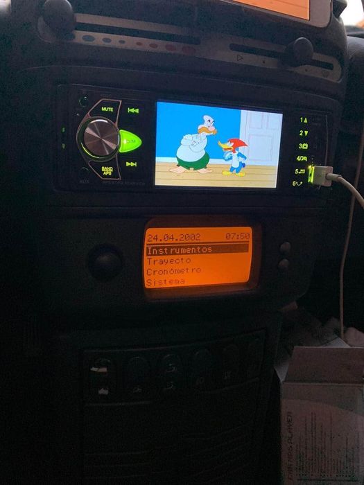 Auto-Rádio Mp5 1 din Novo Full-HD, USB,SD,60x4w Novo em caixa