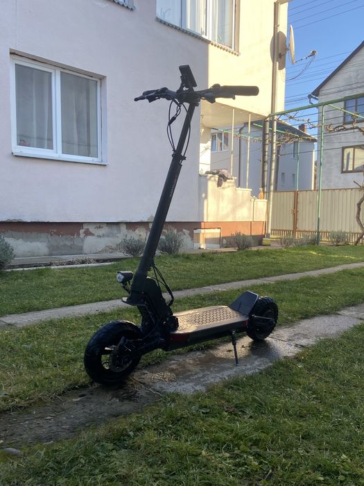 Електросамокат MOTUS 10 pro 2023