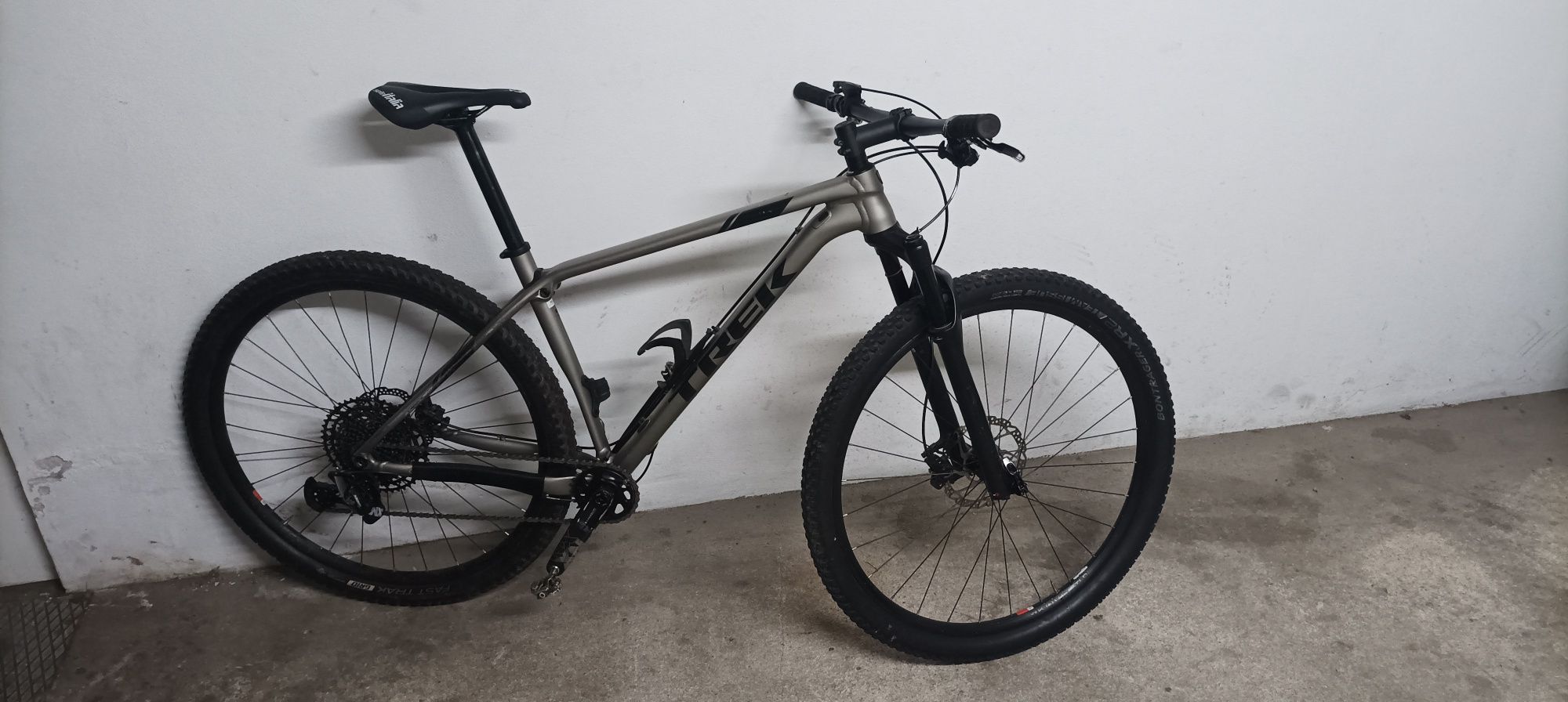 Treck pro caliber 6 2018 Tamanho L 19.5