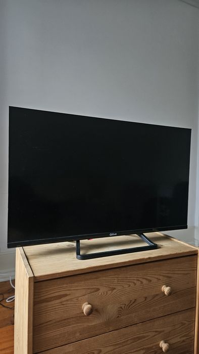 Tv 32' smart com caixa, sem defeito