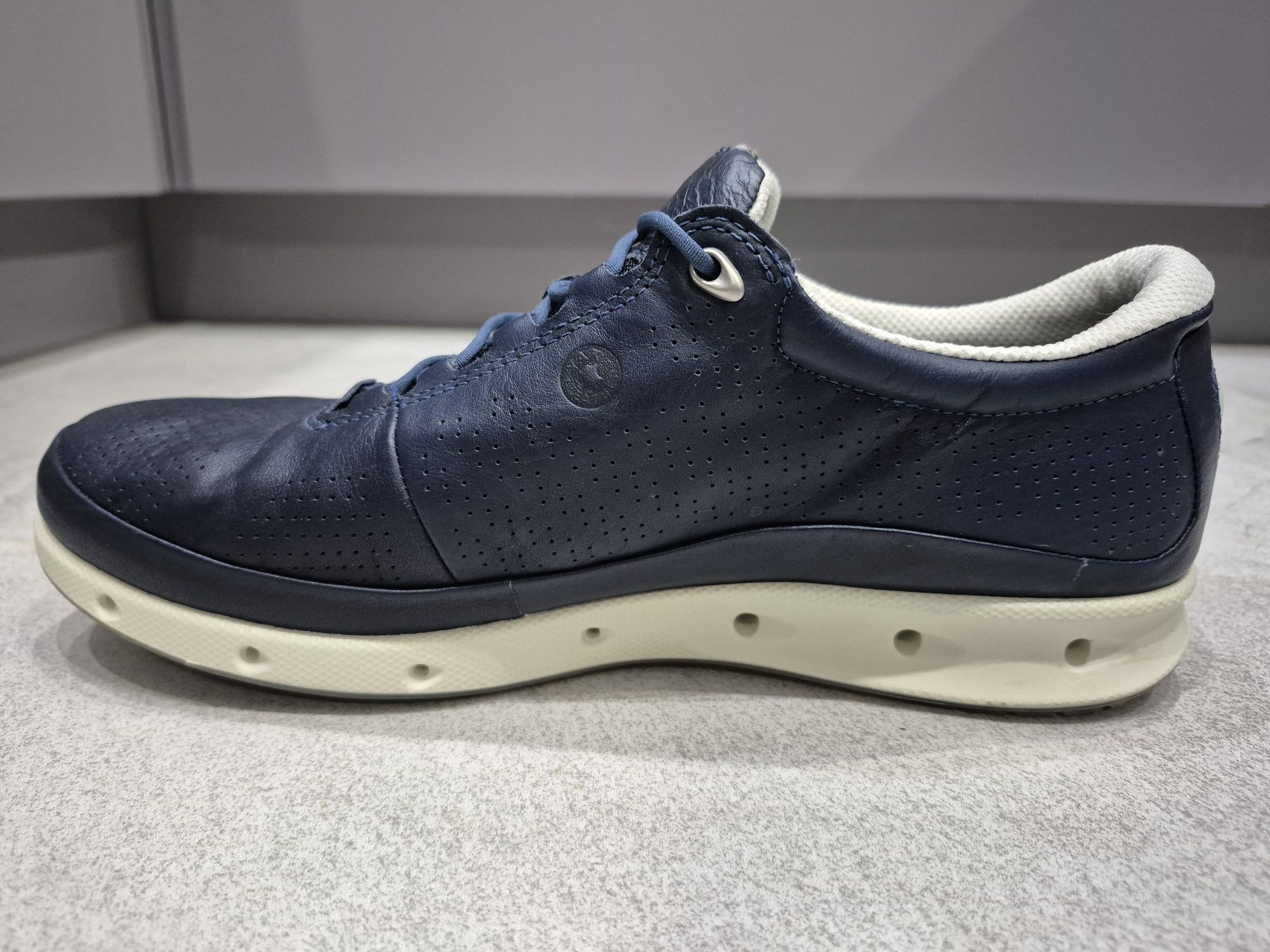 Ecco Women's Cool Gore-tex Surround