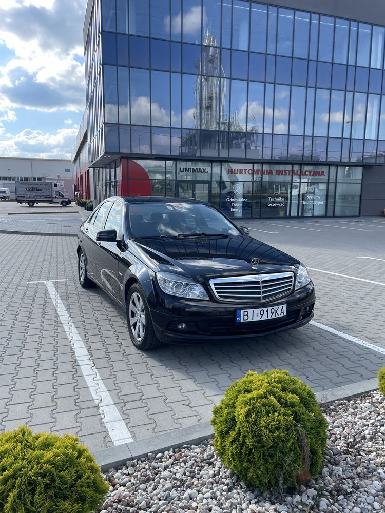 Mercedes Benz