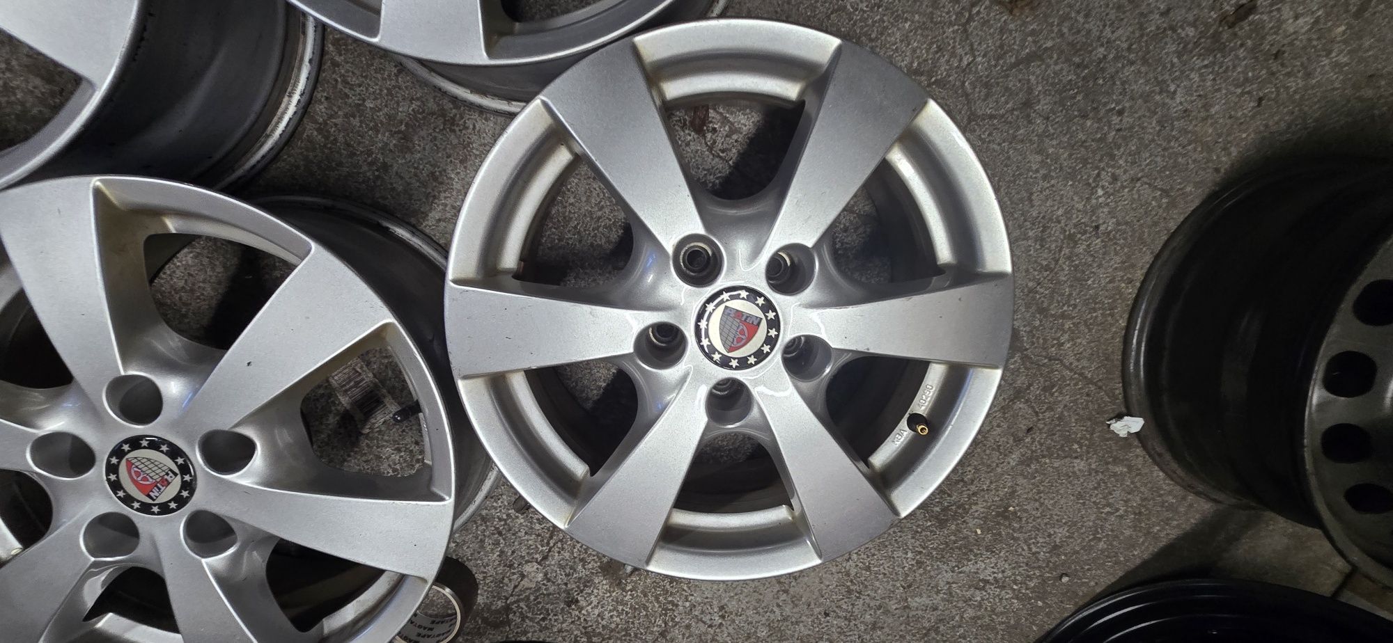 Felgi aluminiowe 16 5x112 et 38 Vw audi skoda seat