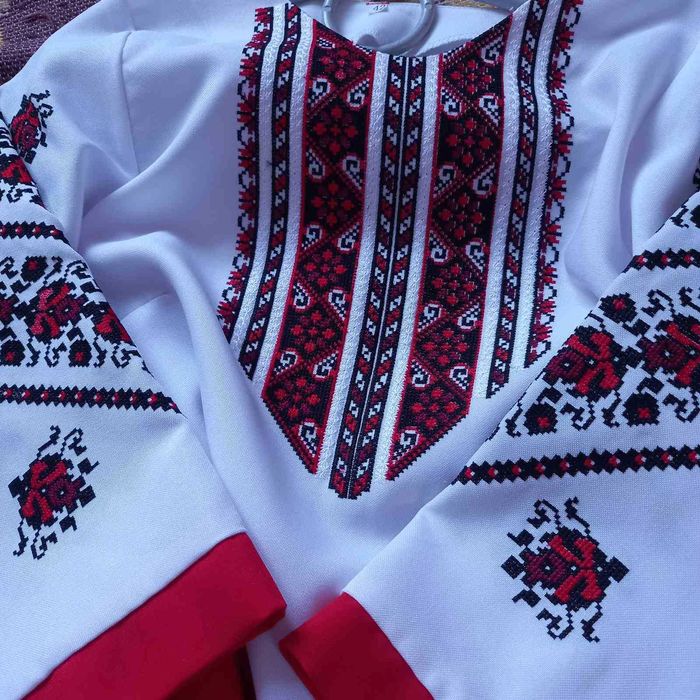 Плаття-вишиванка