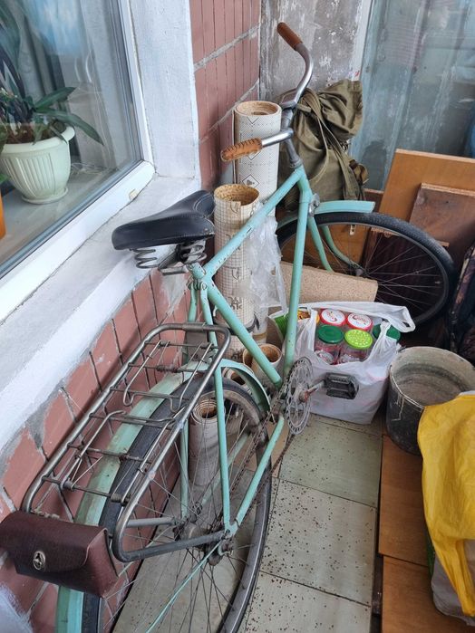 Велосипед чоловічий з рамою.