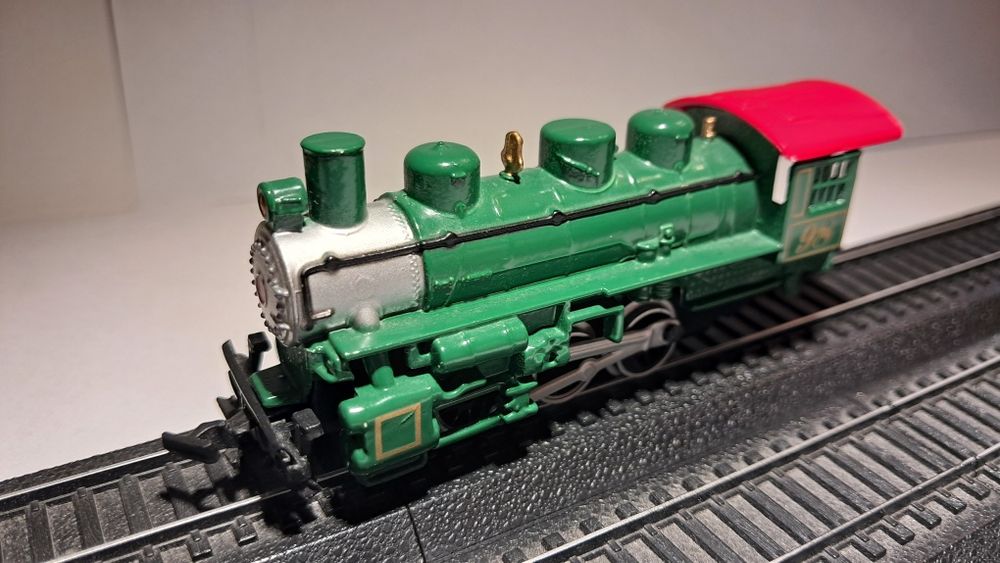 Parowóz Maisto z weglarką oraz wagonem pocztowym 1:131