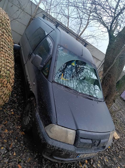 Пежо експерт 2004 рік