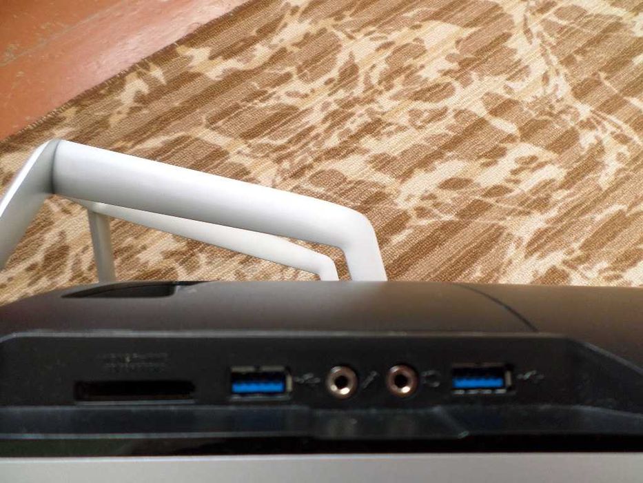 моноблок lenovo C560, l3, 4/1000Gb , Nvidia GeForce 800m