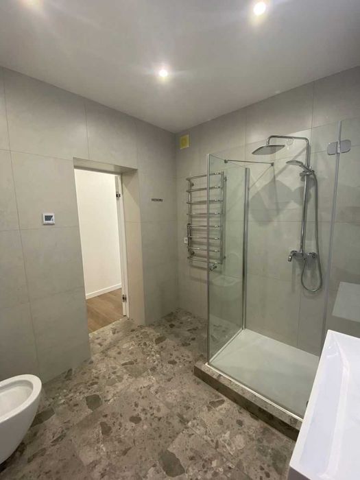 Продам 2х к.квартиру ,ЖК Сокольники, Професорська,18,70м2(код 15654)