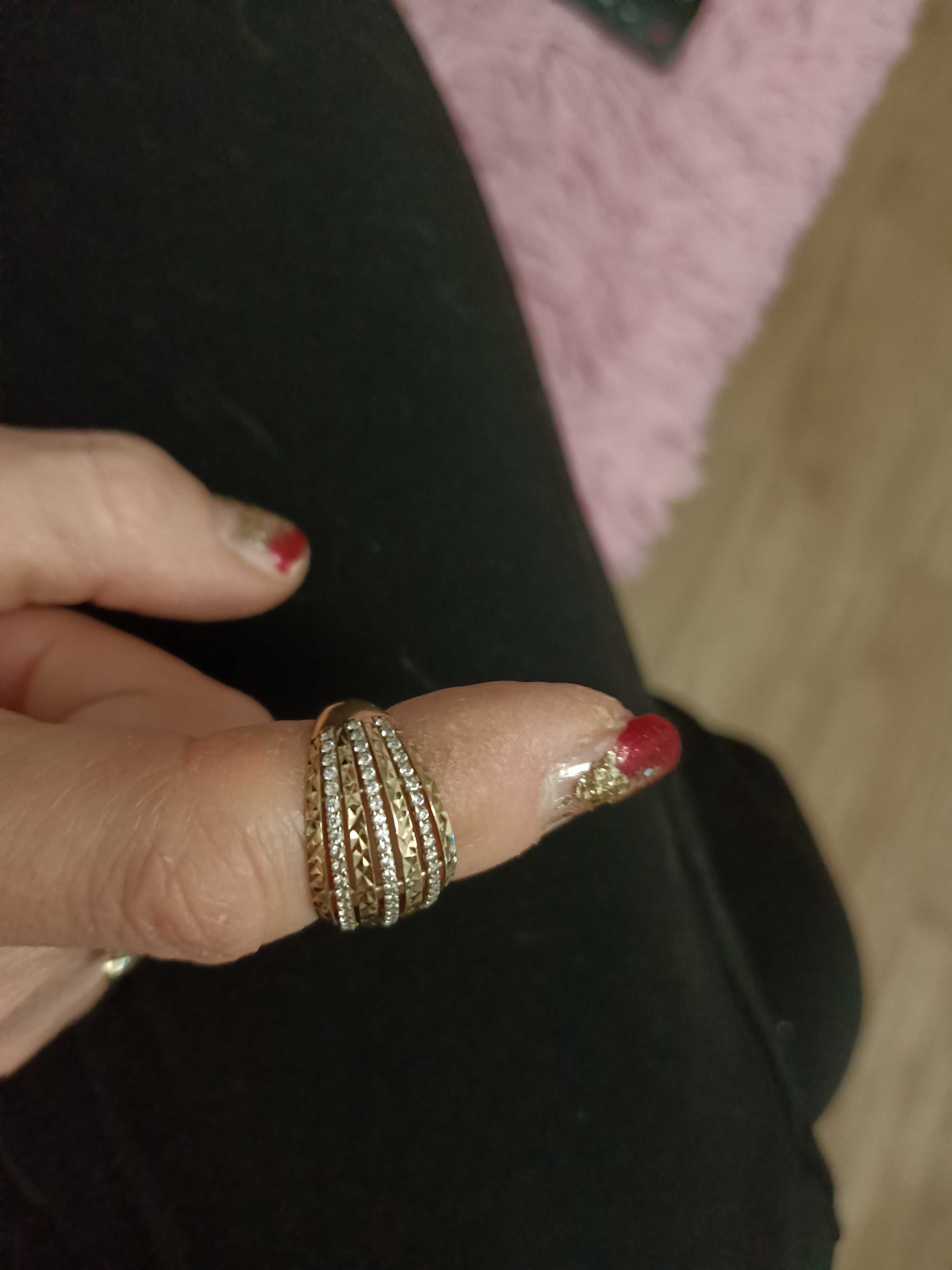 Unikatowy pierścionek z Salonu Kruk   Złoto diamentowane.