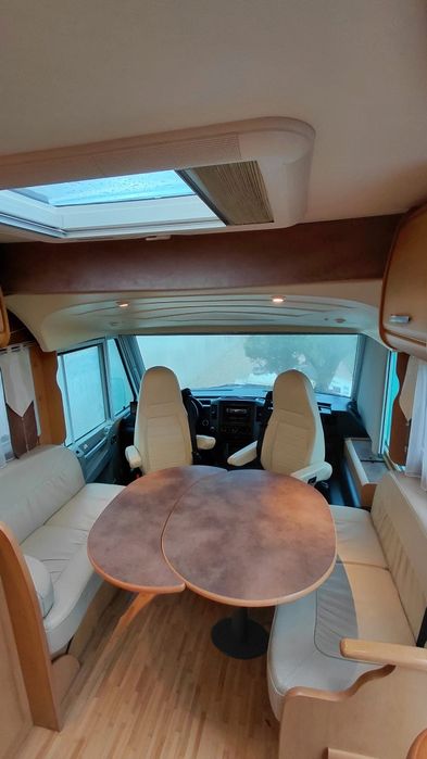 Autocaravana integral Mercedes Pilote