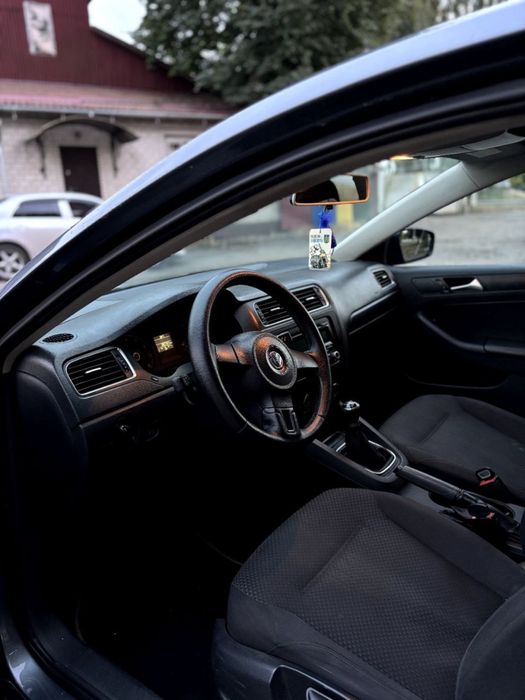 Продам VW Jetta 2012 року