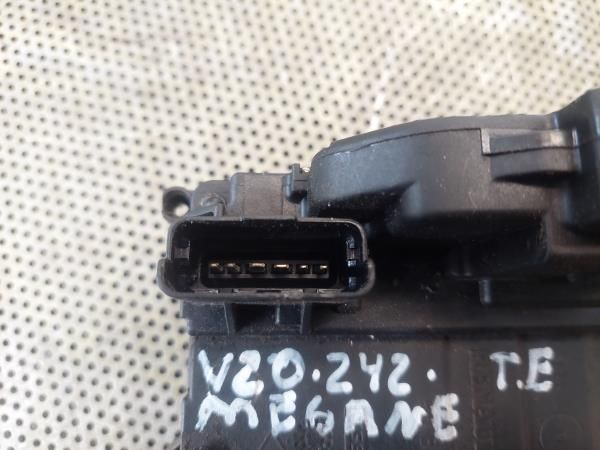 Fechadura / fecho porta trás esquerdo RENAULT Megane III (BZ0_)