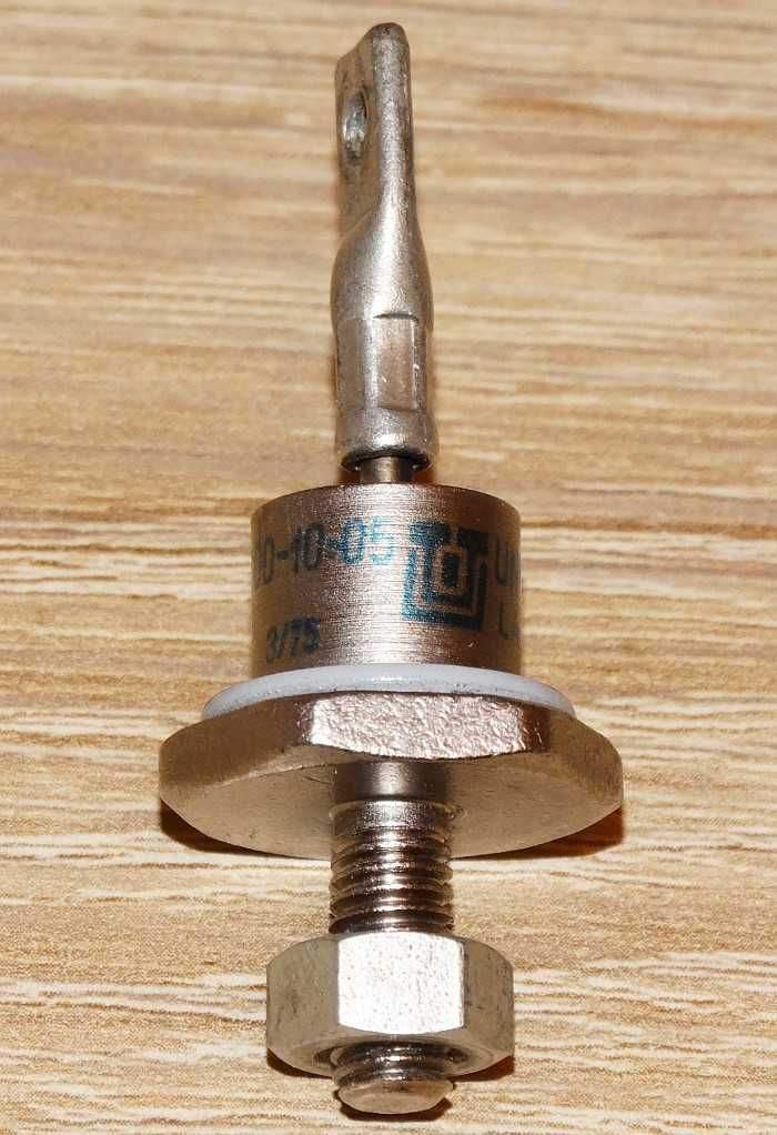 Dioda prostownicza D00-10-05, 10 A / 500 V UNITRA LAMINA RETRO PRL
