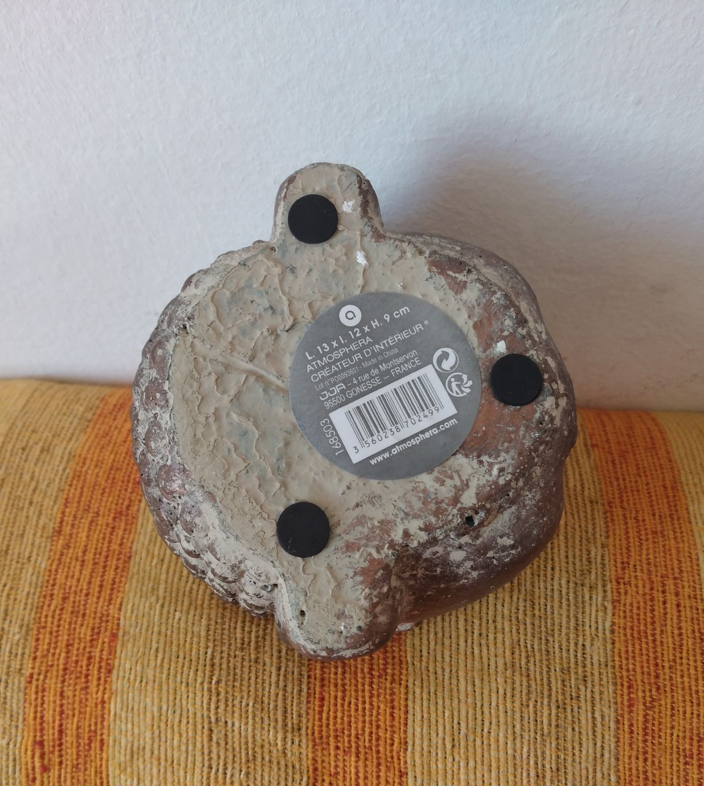 Vaso novo com cabeça de Buda marca Homa