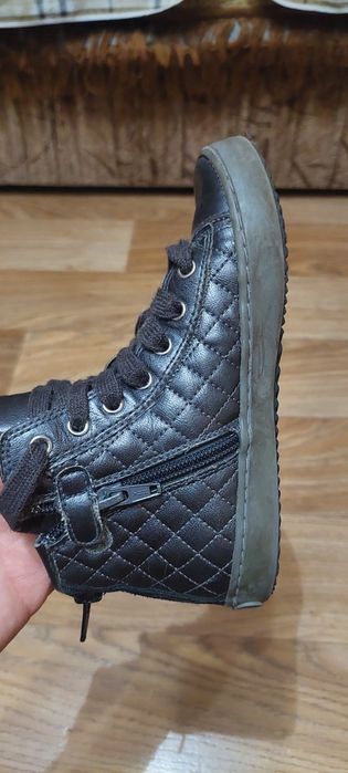 Ботинки на девочку GEOX