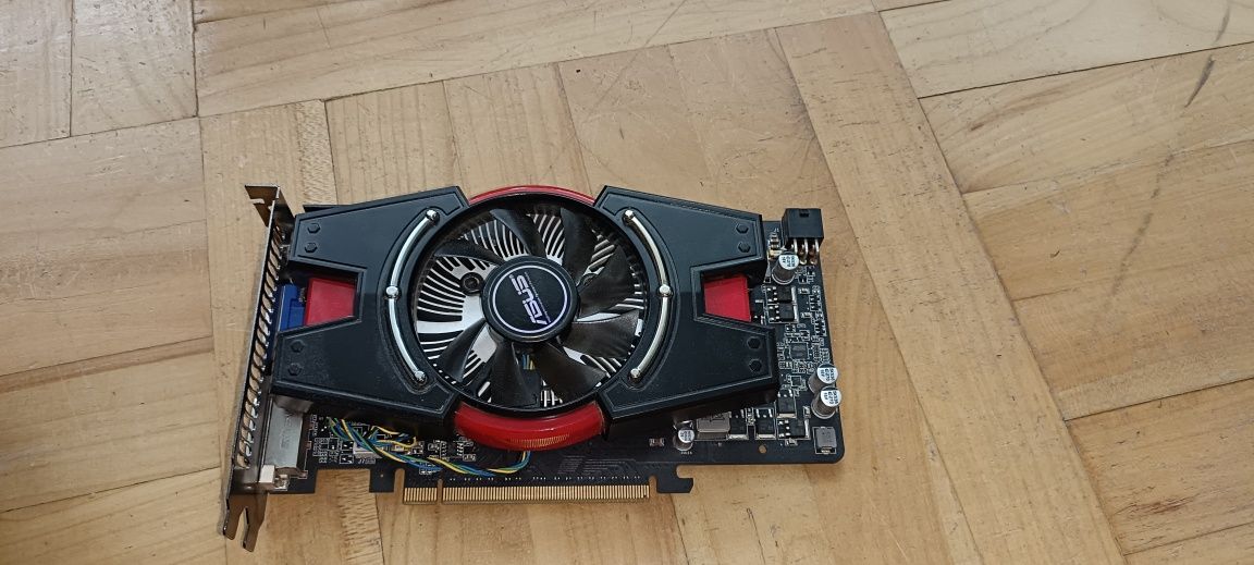 Karta graficzna GTX 550 ti