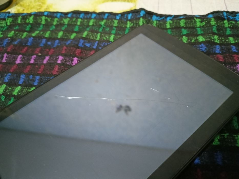 Планшет 3Q  Q-pad RC0738C.