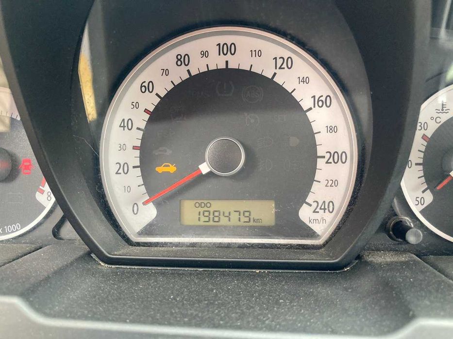 Суперекономне золоте авто